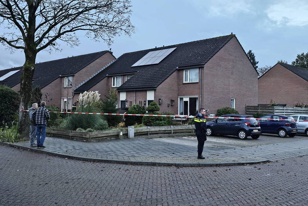 Wijk afgezet vanwege politieactie, explosieven opruimingsdienst opgeroepen