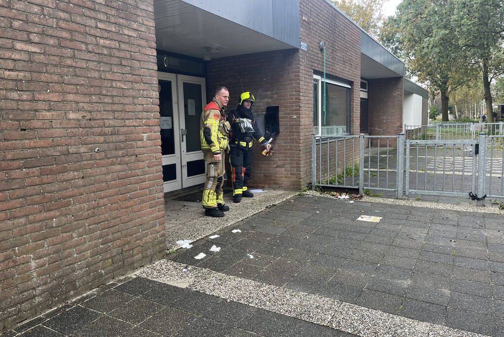 Kranten in brievenbus in brand