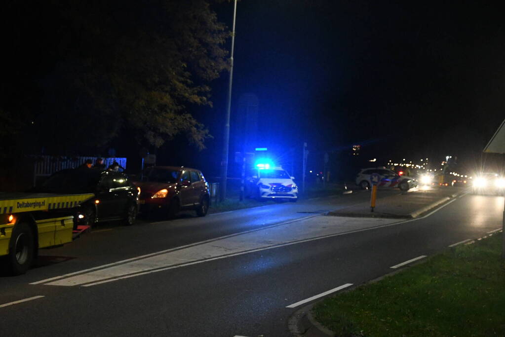 Schade bij aanrijding tussen drie auto's