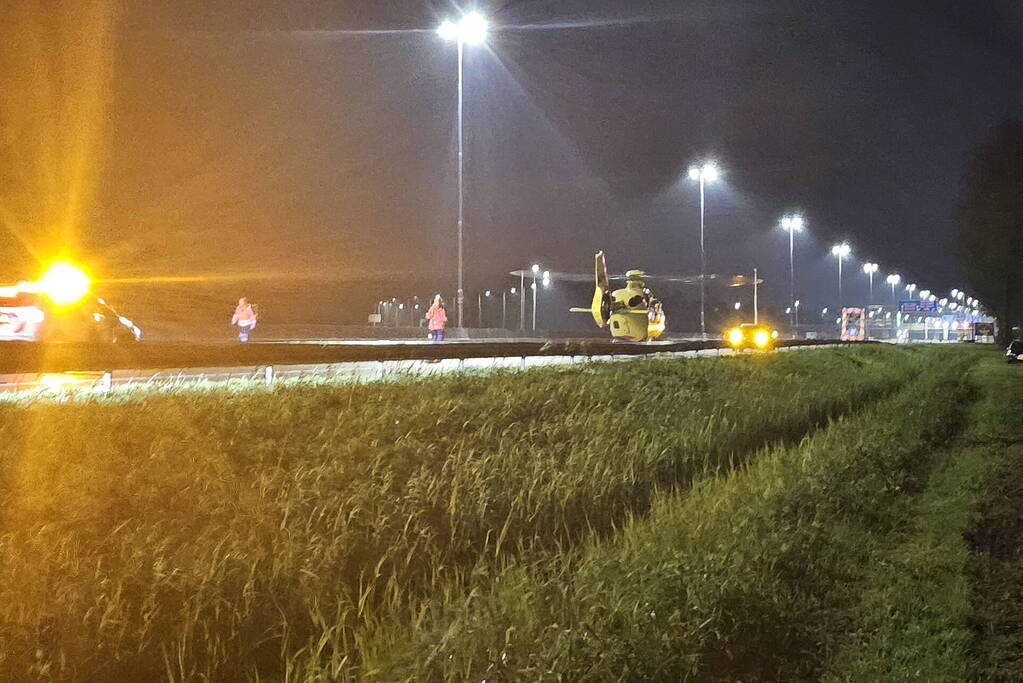 Dodelijk ongeval met meerdere voertuigen, twee aanhoudingen voor rijden onder invloed