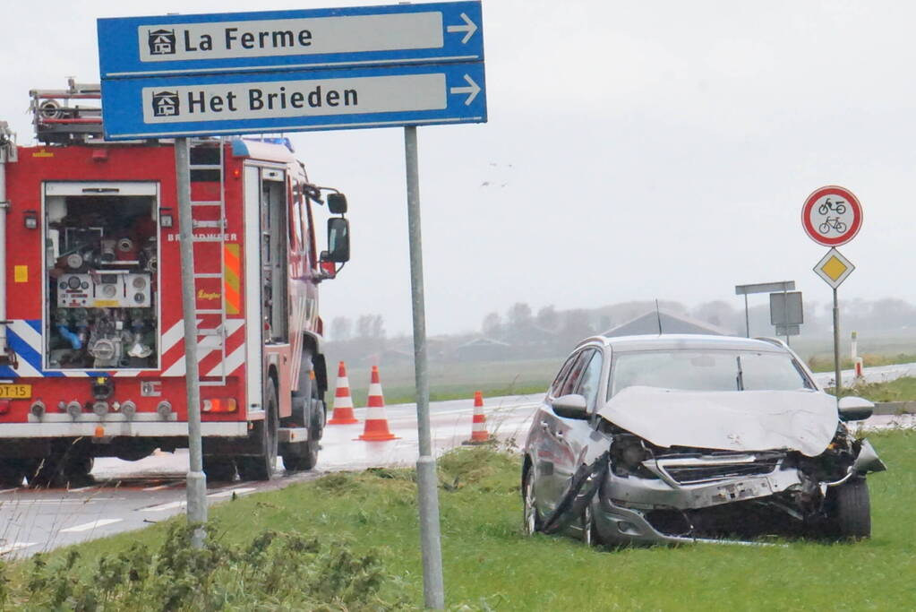 Gewonden bij ongeval tussen twee auto's