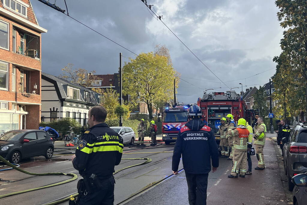 Grote uitslaande brand in appartementencomplex