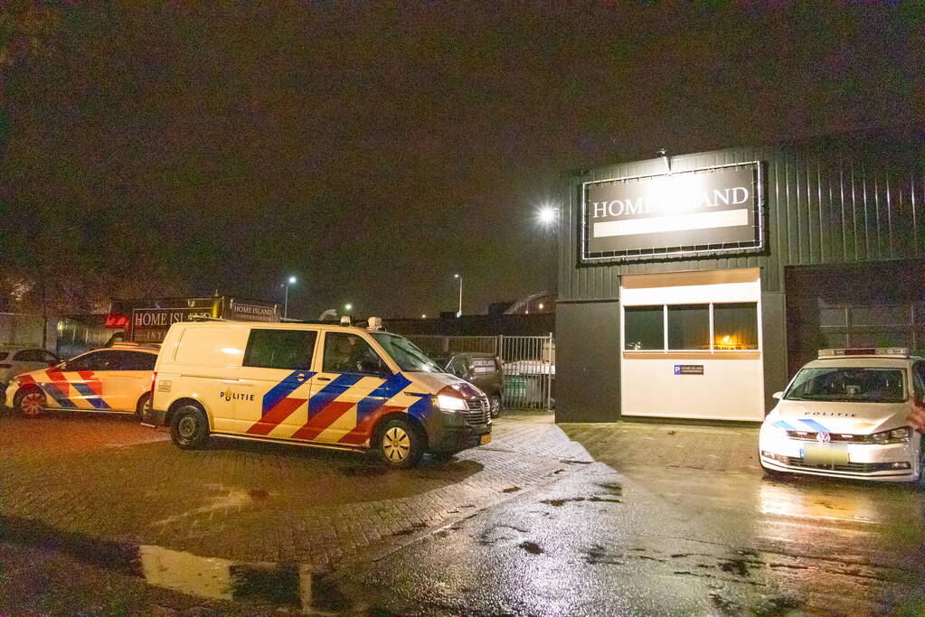 Onderzoek naar overval op meubelzaak