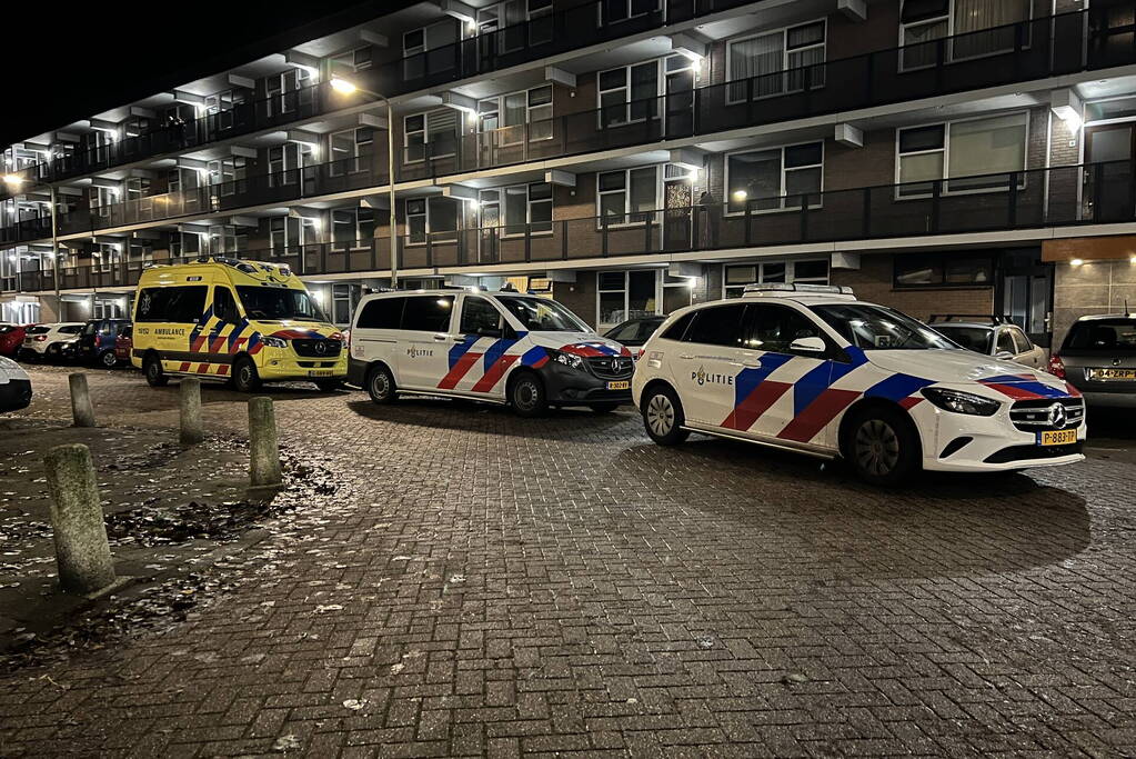Gewonde bij steekincident in flat