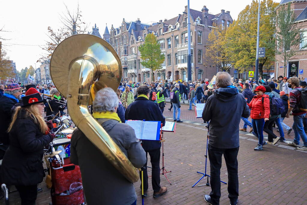 Tienduizenden mensen bij klimaatmars