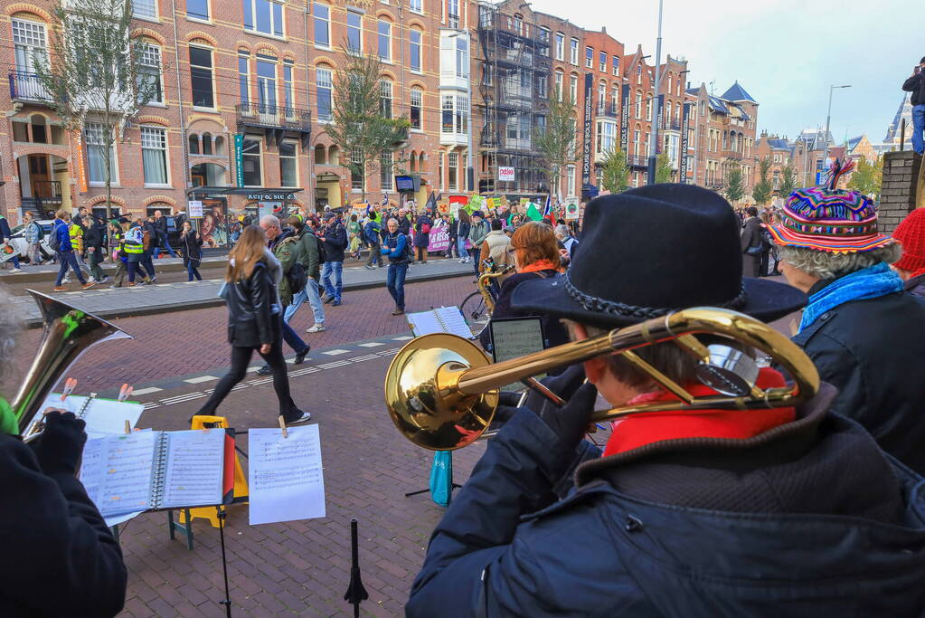 Tienduizenden mensen bij klimaatmars