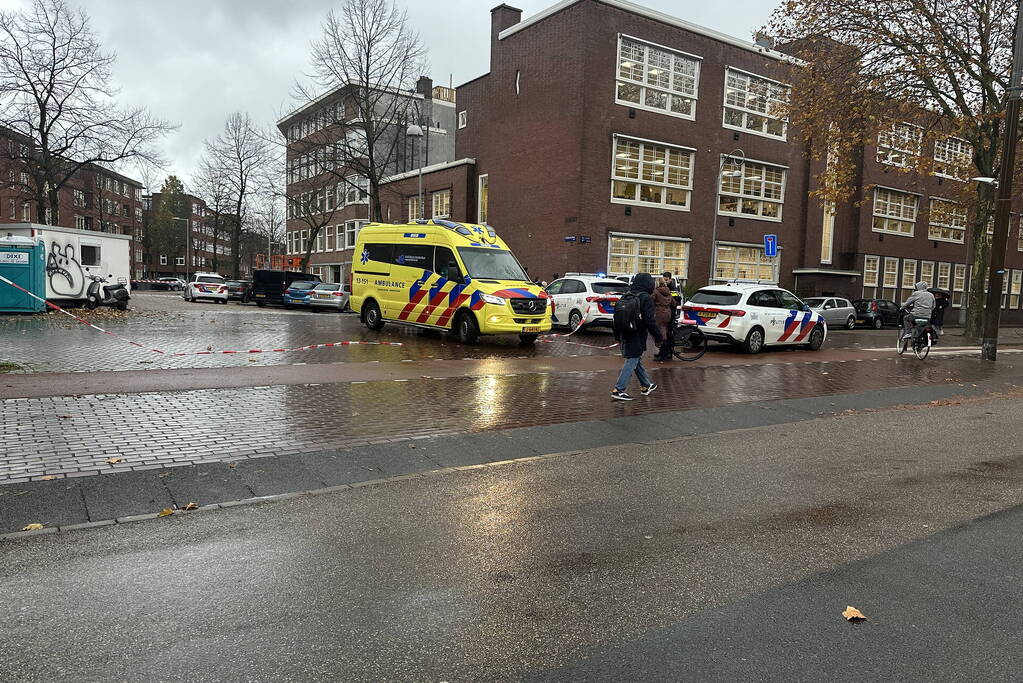Jongen raakt gewond na steekpartij
