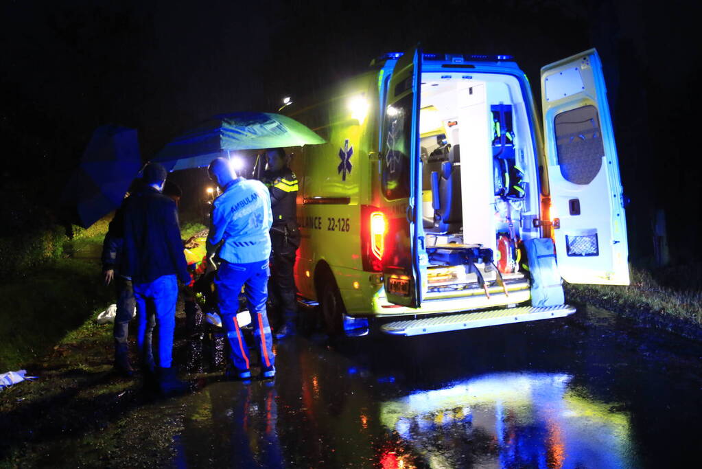 Fietser gewond bij botsing met auto