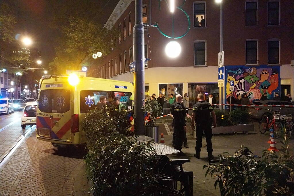 Zwaargewonde na schietpartij in café