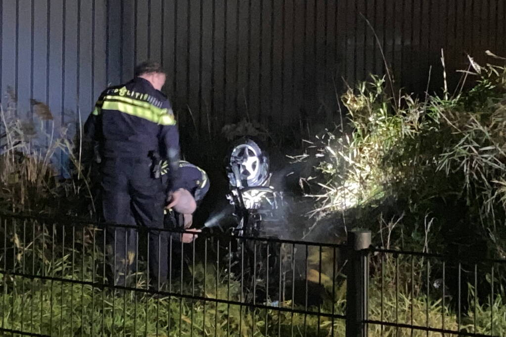 Scooter gaat in vlammen op