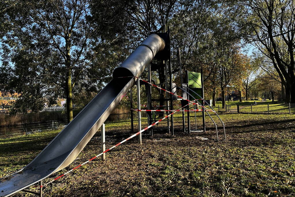 Speeltoestel door brand verwoest