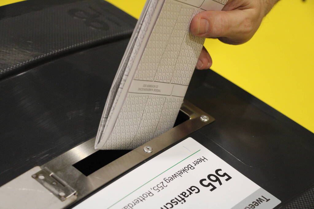 In de rij voor tweede kamerverkiezingen