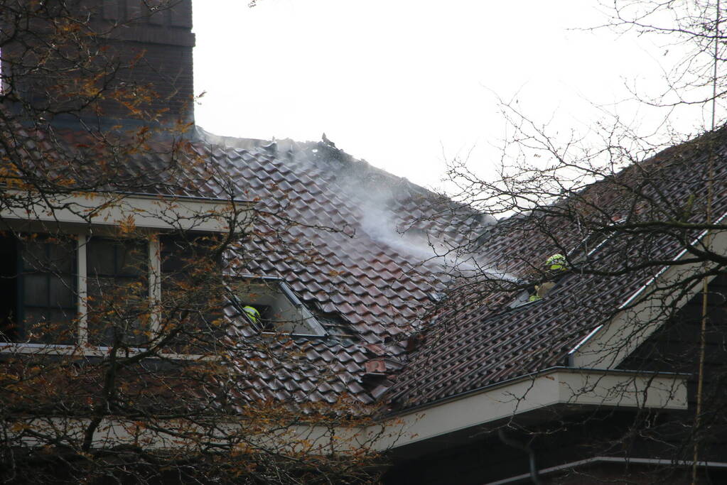 Zeer grote brand in appartementencomplex