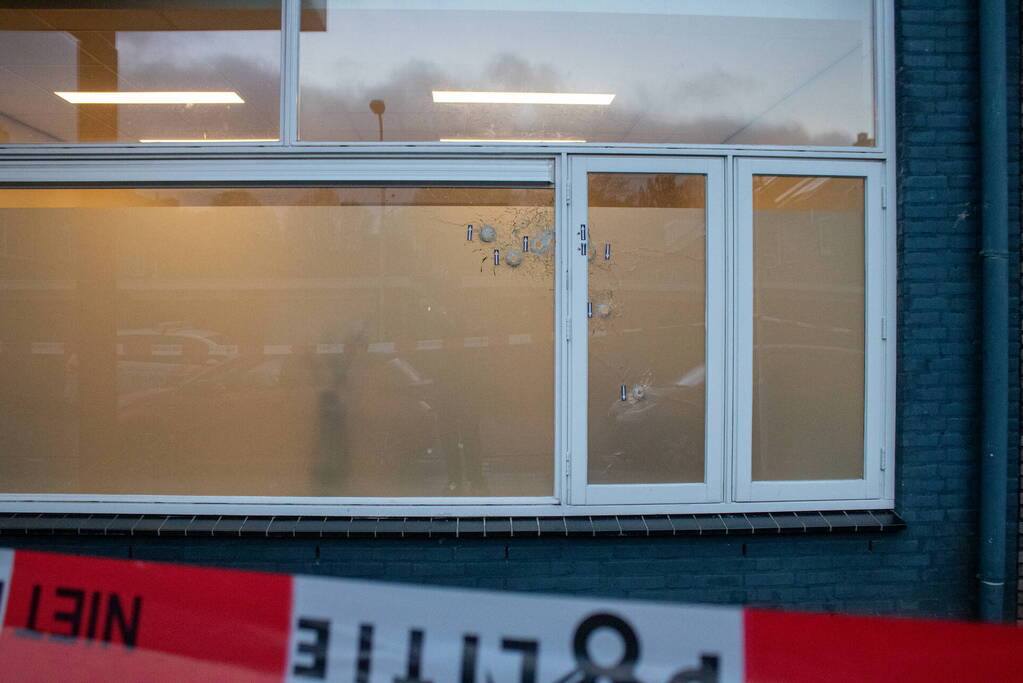 Kogelgaten aangetroffen in bedrijfspand