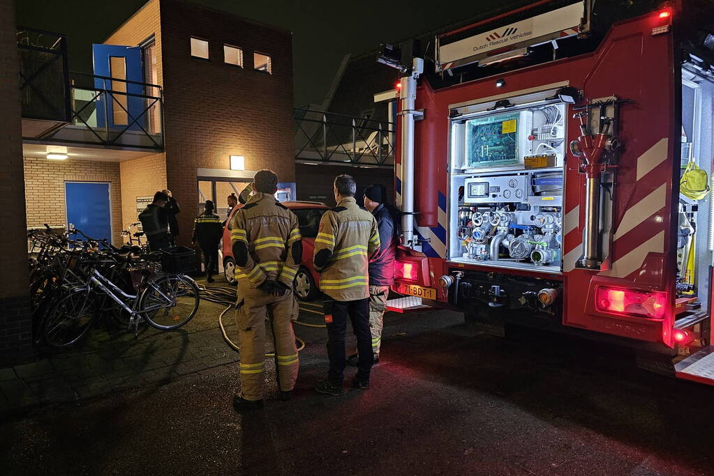 Brand in appartement snel onder controle