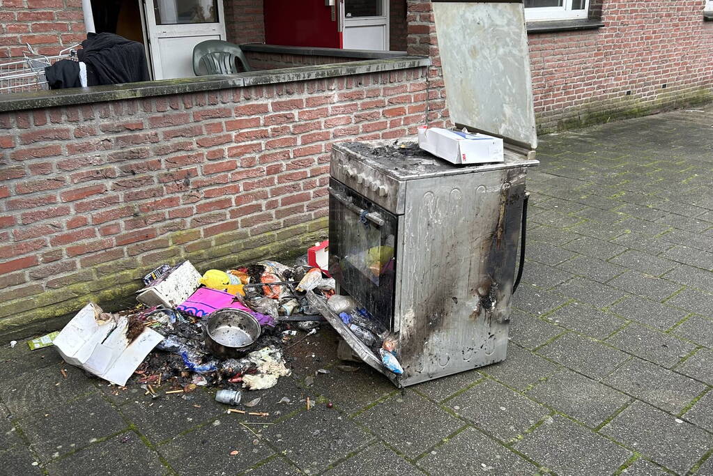 Bewoner gewond bij brand in woning