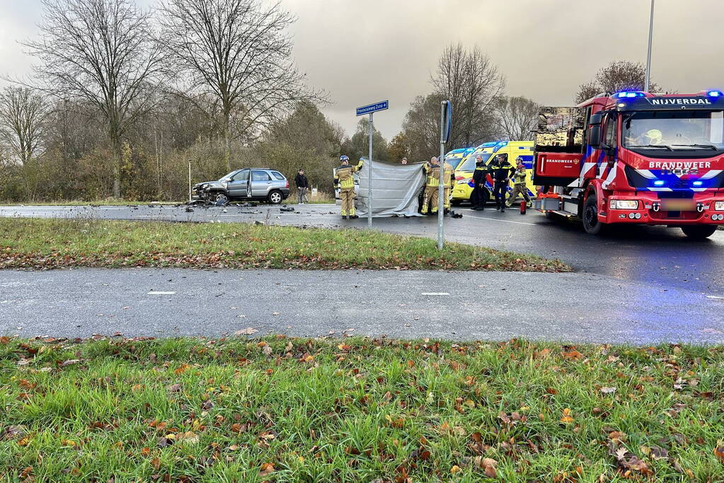Gewonde na flink ongeval op kruising