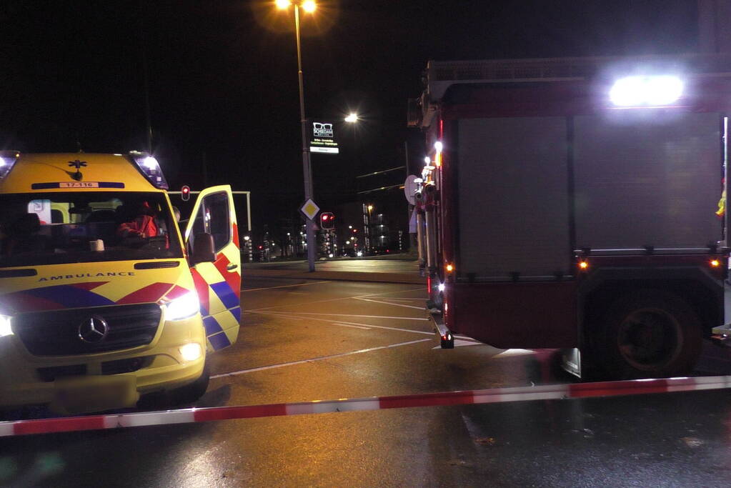 Twee gewonden bij ernstig ongeval recht voor brandweerkazerne