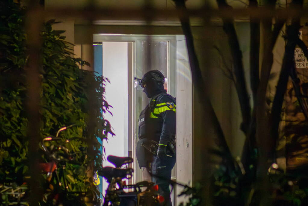 Persoon aangehouden na bedreiging