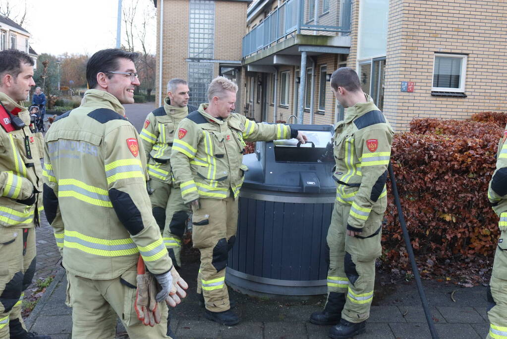 Ondergrondse container in brand gevlogen