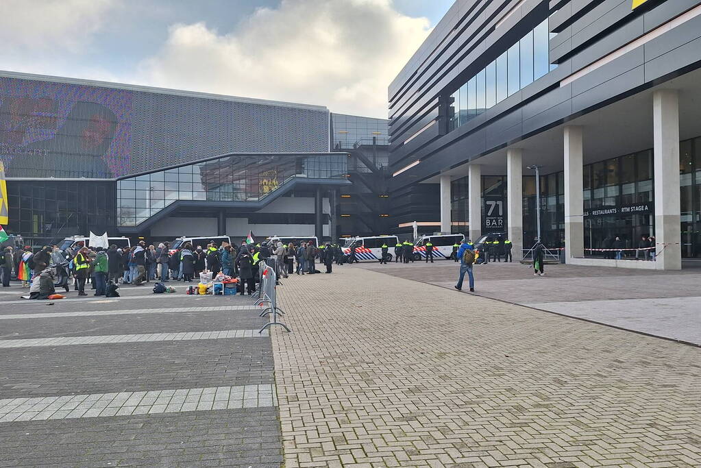 Waarschuwingsschot gelost bij demonstratie