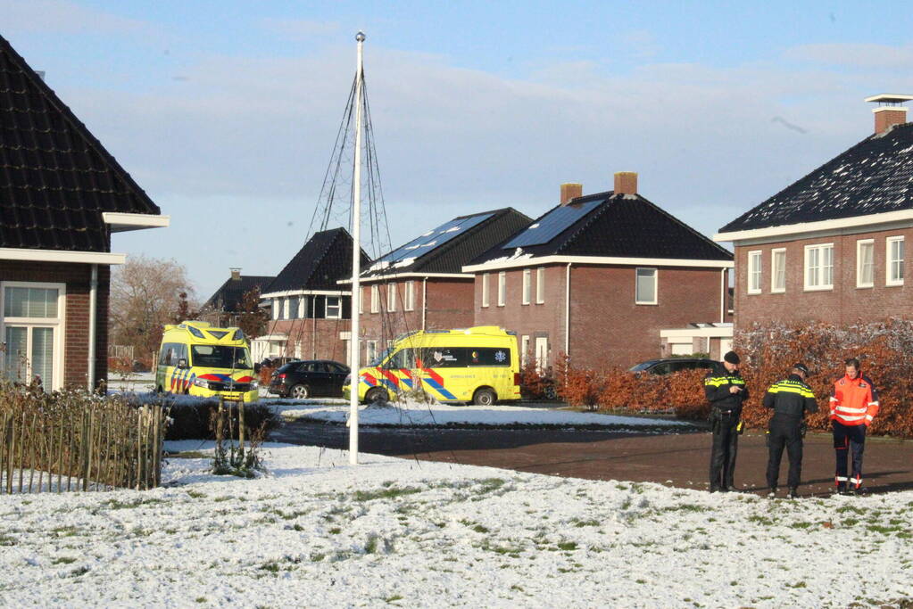 Traumateam assisteert bij medische noodsituatie
