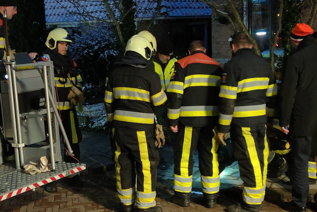 Schoorsteenbrand snel onder controle