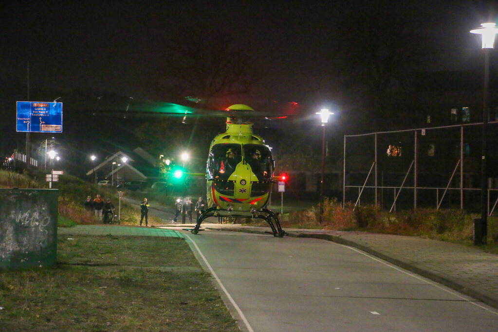Traumateam assisteert bij medische noodsituatie
