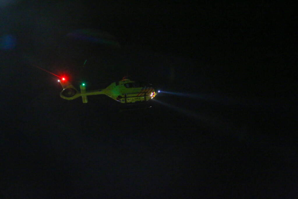 Traumateam assisteert bij medische noodsituatie