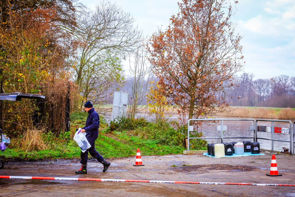 Vaten aangetroffen in de Eem