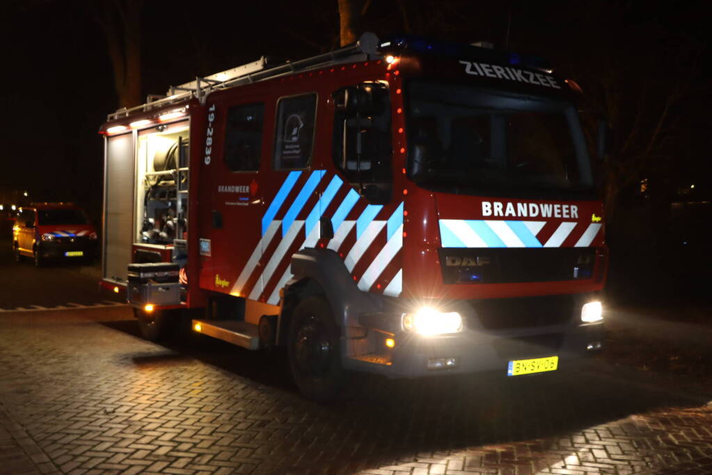 Brandweer doet onderzoek naar mogelijke gaslucht
