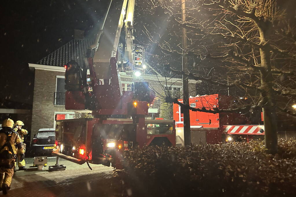 Brand in schoorsteen snel gedoofd