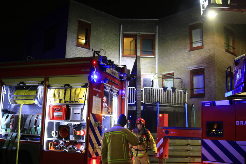 Matrasbrand zorgt voor rookontwikkeling in woning