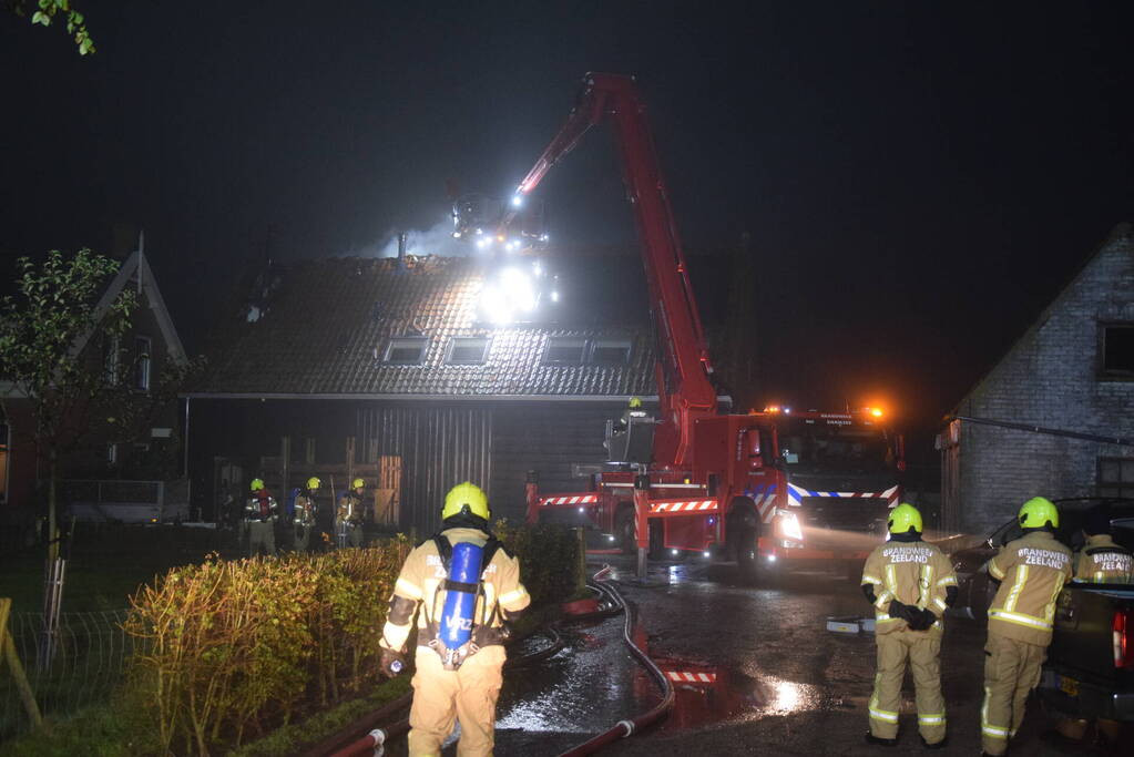 Veel schade na uitslaande brand in woning