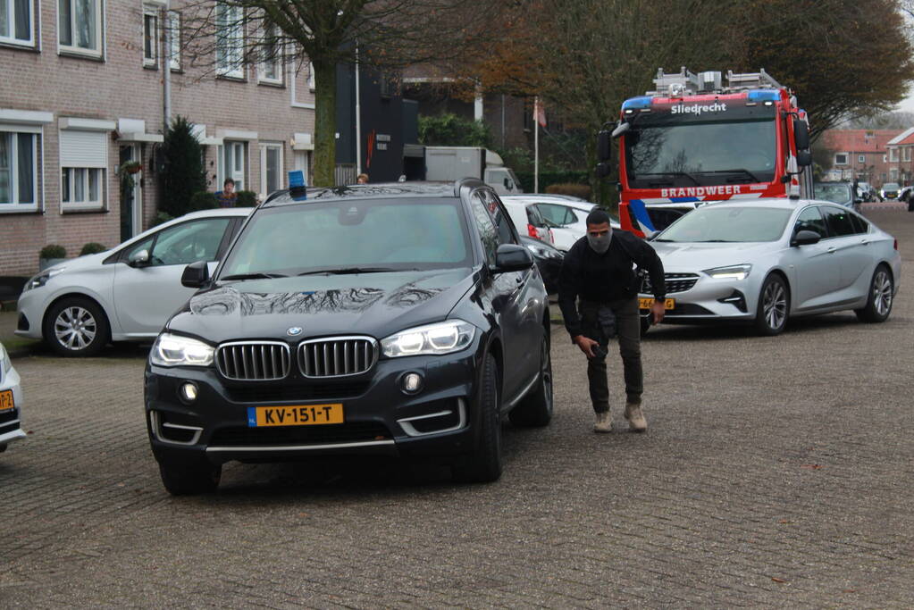 Man met verward gedrag aangehouden in woning