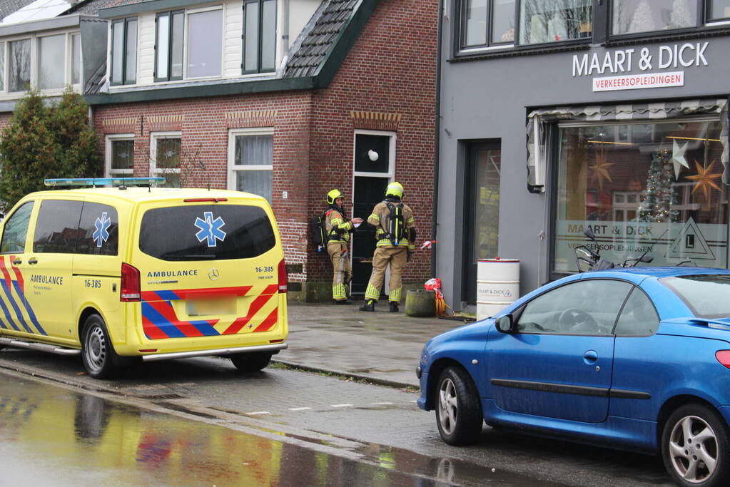 Twee overleden personen aangetroffen in woning