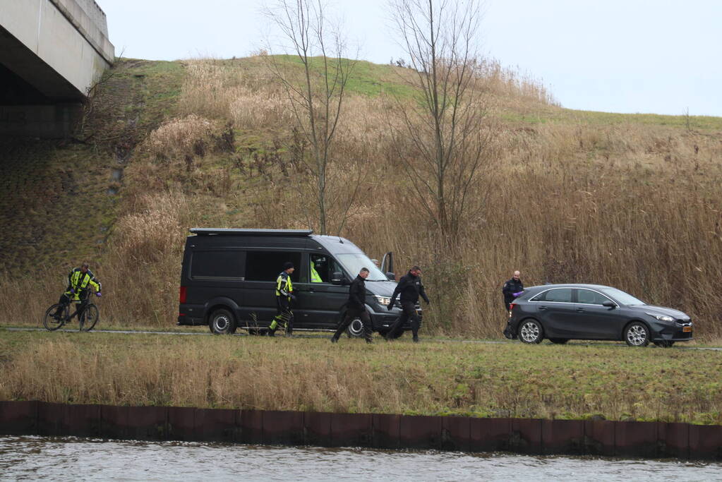 Levenloos lichaam aangetroffen in kanaal