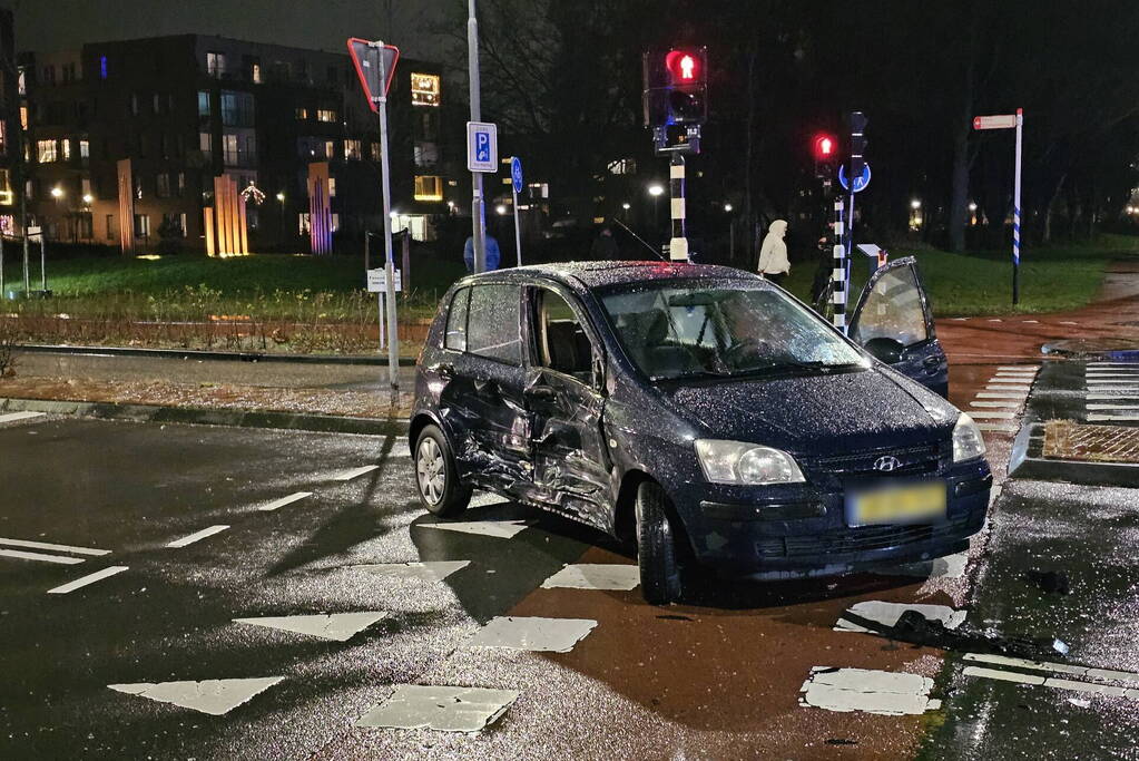 Voetganger aangereden tijdens afhandeling eerder ongeval