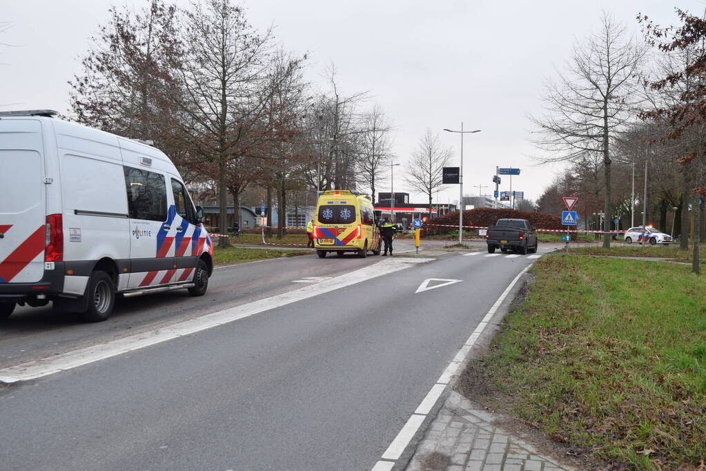 Scooterrijder zwaargewond bij aanrijding met pick-up truck