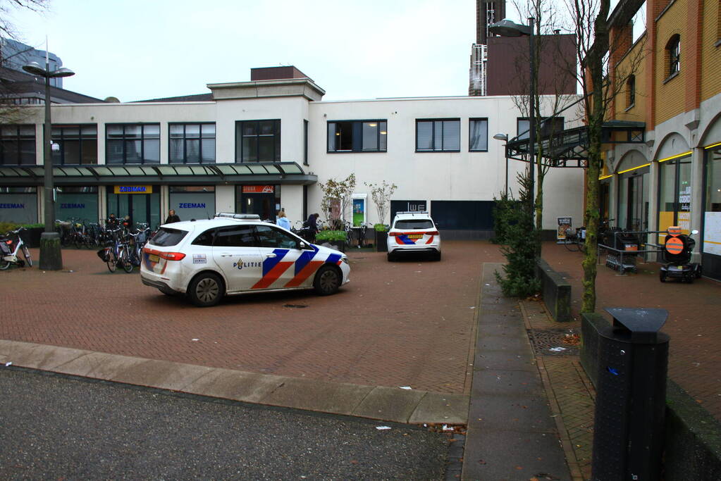 Persoon gewond na val in supermarkt