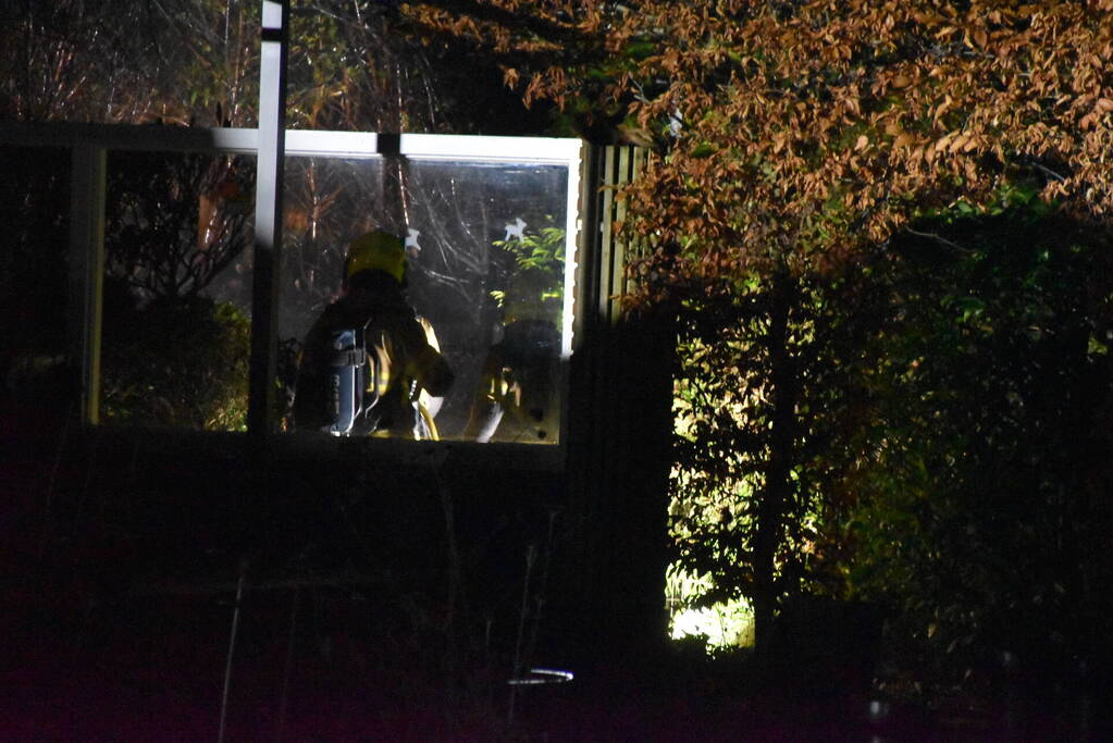 Containerhok verwoest door brand