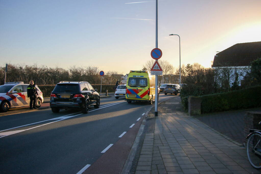 Automobilist rijdt door na aanrijding