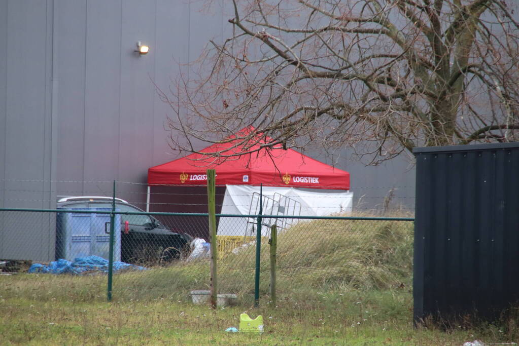 Groot politie onderzoek bij werkadres vermiste man