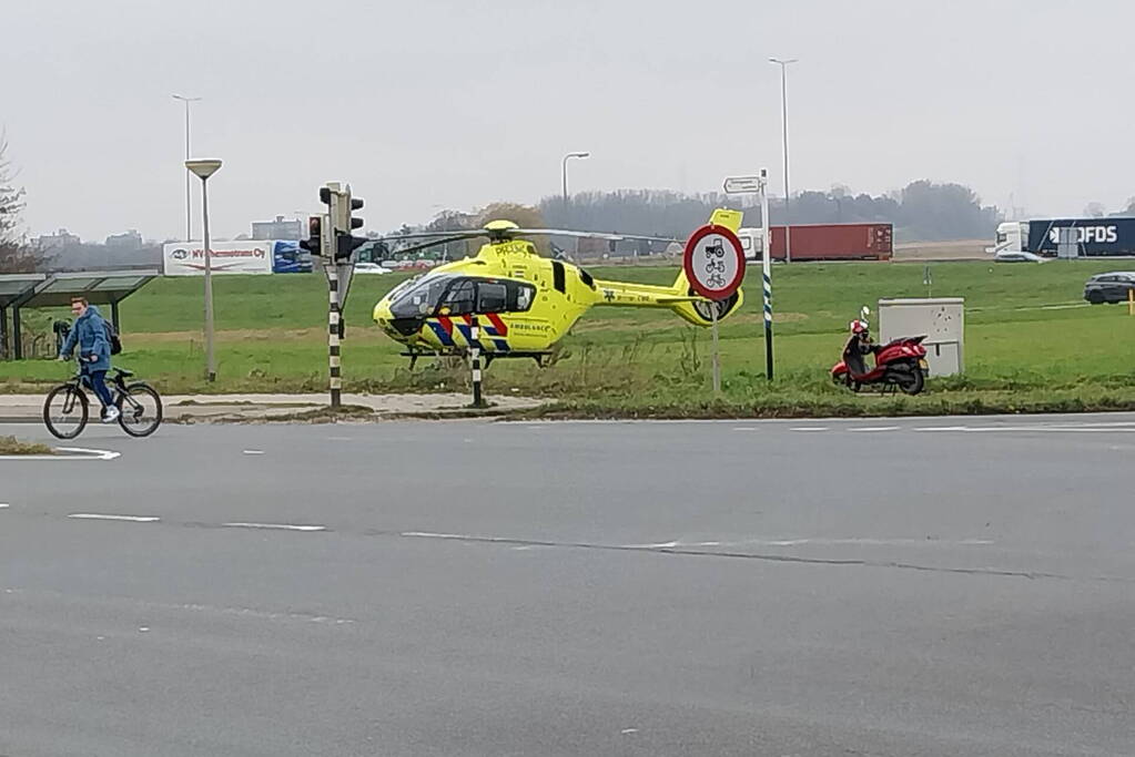 Voertuig te water veel hulpdiensten ingezet