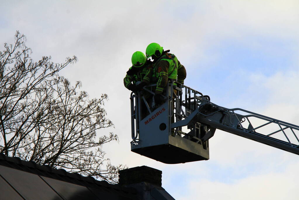 Brandweer heeft schoorsteenbrand snel onder controle