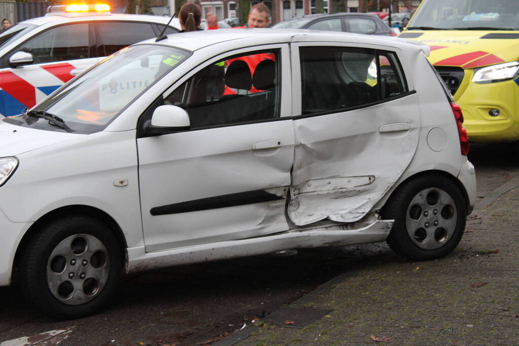 Gewonde en schade bij aanrijding