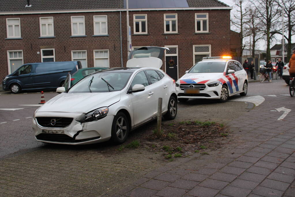 Gewonde en schade bij aanrijding