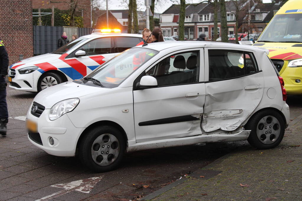 Gewonde en schade bij aanrijding