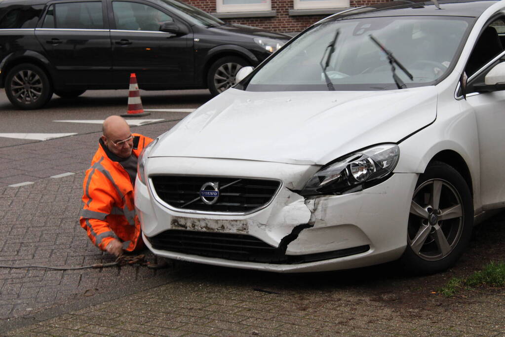 Gewonde en schade bij aanrijding