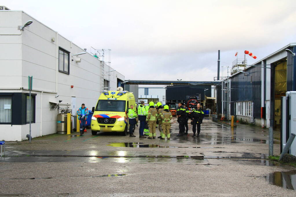 Persoon gewond na bedrijfsongeval met gevaarlijke stof